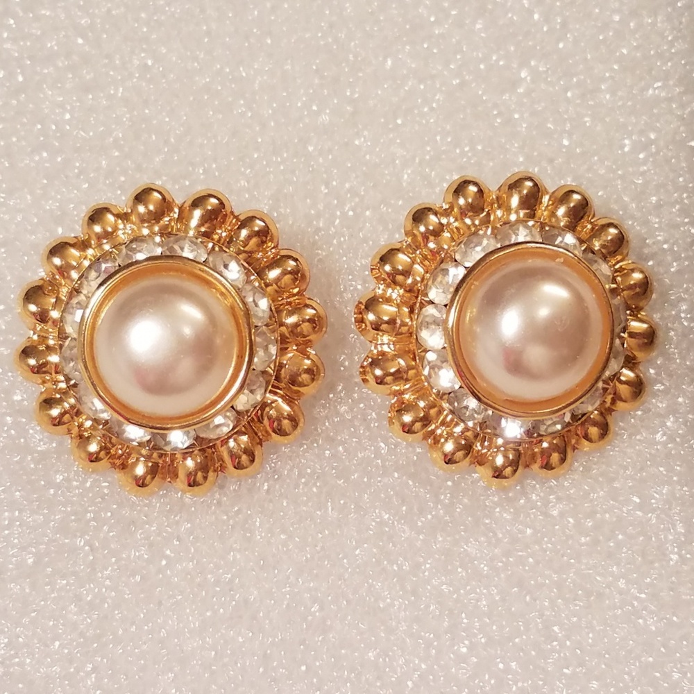 Tidings of Love Swarovski Crystal / Pearl Earrings